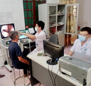 KHÁM, CẤP PHÁT THUỐC MIỄN PHÍ VÀ TRAO TẶNG QUÀ CHO ĐỐI TƯỢNG NHÂN DỊP HƯỞNG ỨNG “THÁNG HÀNH ĐỘNG VÌ NẠN NHÂN DA CAM NĂM 2023