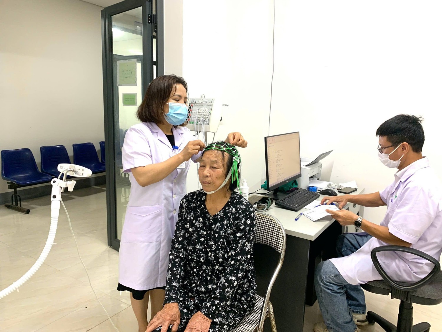 đo điện não đồ 3